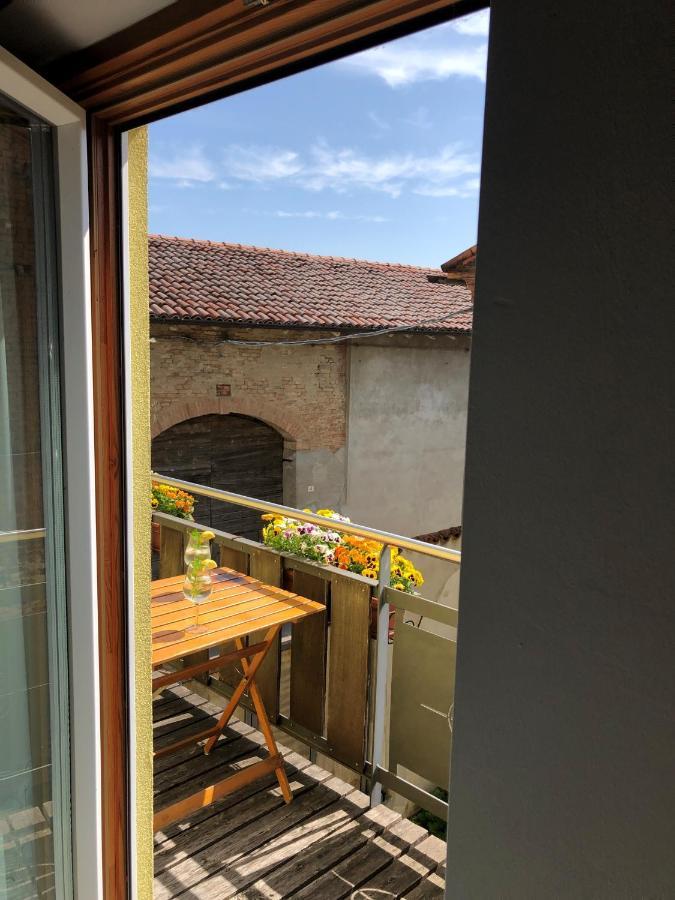 Appartamento Incantevole Con Parcheggio Privato Casteldidone 외부 사진